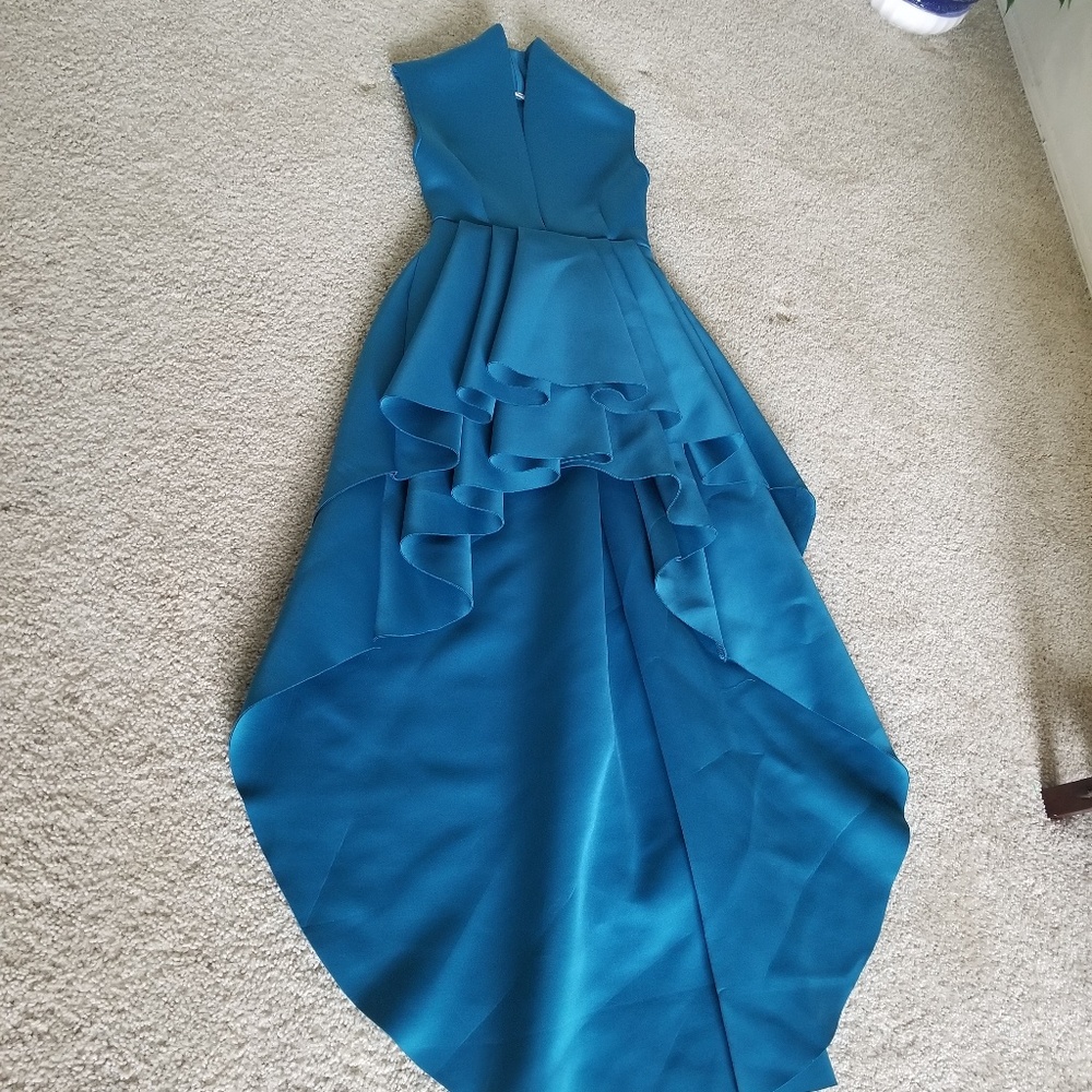 Prom dress 👗 - Picture 3 of 7